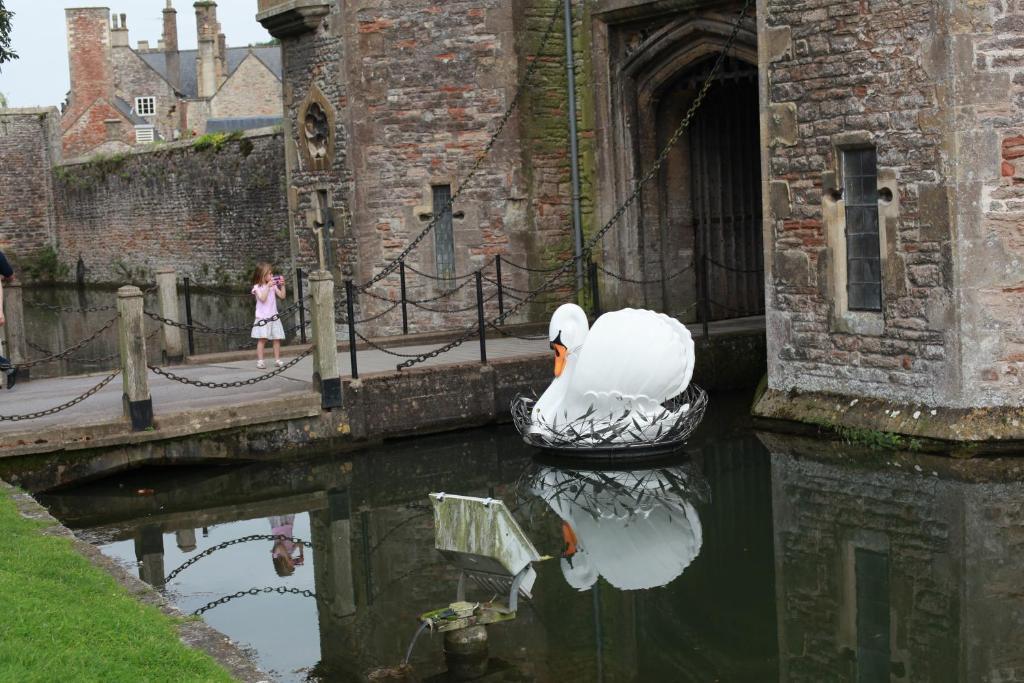 Hotel The Ancient Gatehouse & Rugantino Restaurant Wells Exterior foto